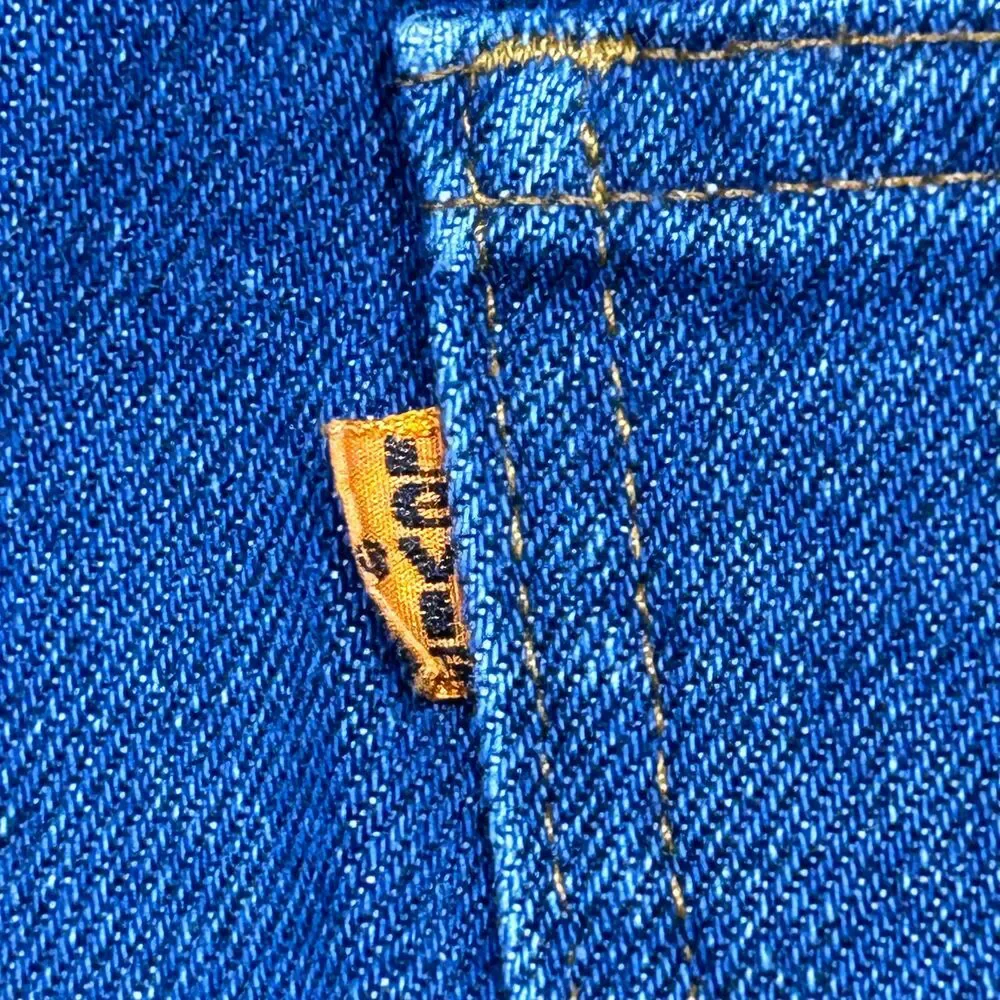 Vintage Levi's‎ Straight Leg Denim Jeans Medium Wash Altered Hem Mens 42x28